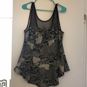 Sexy sleeveless plus size top